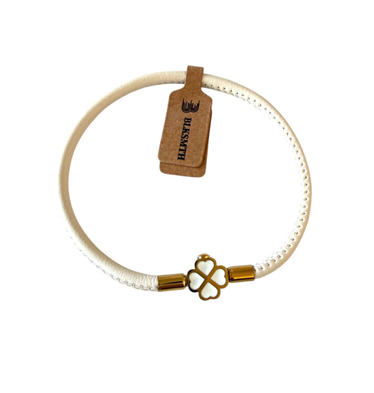 BLKSMTH 18K Gold Plated Clover Beige Cowhide Leather Bracelet